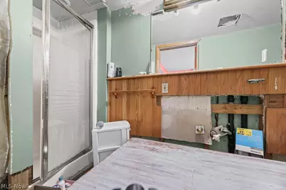 1865 9th Street SW, Akron, OH 44314 - Photo 20