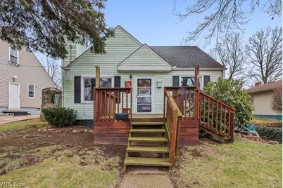 1865 9th Street SW, Akron, OH 44314 - Photo 2