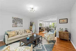 5045 Crofton Ave, Solon, OH 44139 - Photo 8
