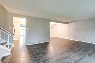 9331 Fairfield Dr, Twinsburg, OH 44087 - Photo 12