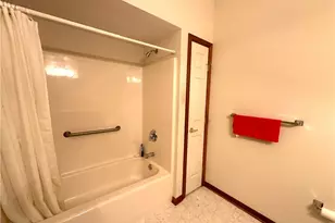 135 Village Dr, Green Hills, OH 44131 - Photo 14