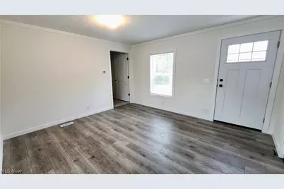 9735 Chillicothe Road #10, Kirtland, OH 44094 - Photo 8