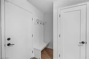 12203 Ashbury Ave, Loveland, OH 44106 - Photo 14