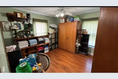 375 E Huston Street, Barberton, OH 44203 - Photo 16