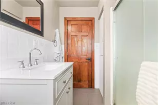 1043 Slosson St, Akron, OH 44320 - Photo 22