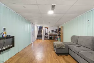 1043 Slosson St, Akron, OH 44320 - Photo 40