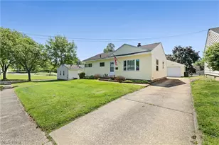 126 Clinton Ave, Akron, OH 44301 - Photo 4