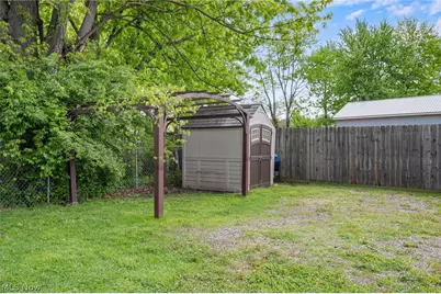 586 Newell Street, Painesville, OH 44077 - Photo 20
