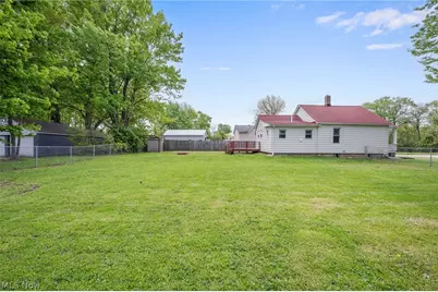 586 Newell Street, Painesville, OH 44077 - Photo 22