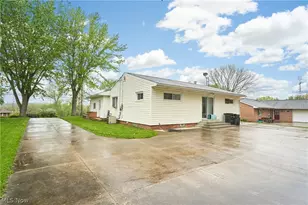 1730 Spring Valley Ave NW, Canton, OH 44708 - Photo 16