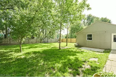 231 College Park Drive, Elyria, OH 44035 - Photo 4