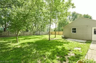 231 College Park Dr, Elyria, OH 44035 - Photo 4