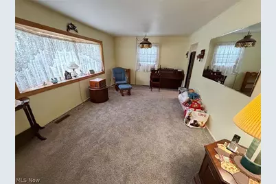 1939 Midway Avenue NE, Canton, OH 44705 - Photo 8