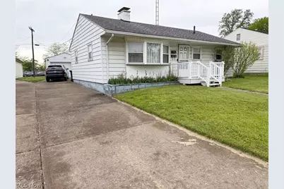 1939 Midway Avenue NE, Canton, OH 44705 - Photo 2