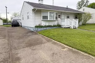 1939 Midway Ave NE, Canton, OH 44705 - Photo 2