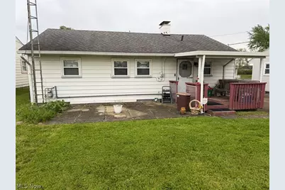 1939 Midway Avenue NE, Canton, OH 44705 - Photo 6