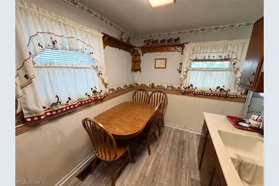 1939 Midway Avenue NE, Canton, OH 44705 - Photo 10