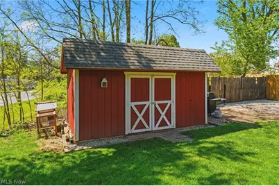 1437 Deville Avenue NW, Canton, OH 44708 - Photo 22
