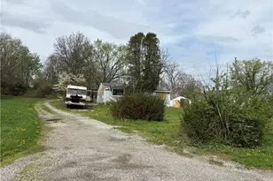 3127 Varley Ave SW, Canton, OH 44706 - Photo 2
