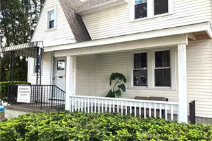 145 S Vine St, Columbiana, OH 44408 - Photo 2