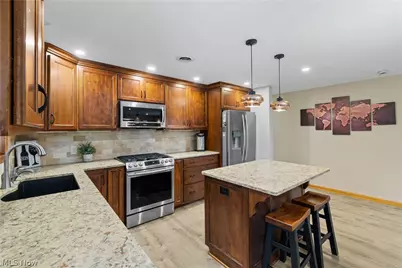 10661 Kent Avenue NE, Hartville, OH 44632 - Photo 24