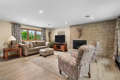 10661 Kent Avenue NE, Hartville, OH 44632 - Photo 20