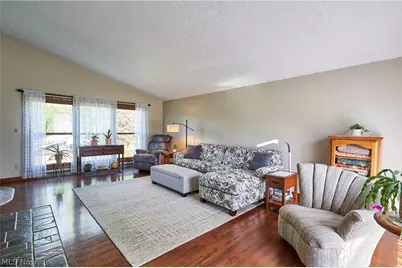 1594 Karl Drive, Copley, OH 44321 - Photo 2