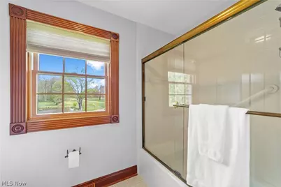 8730 Bainbridge Road, Chagrin Falls, OH 44023 - Photo 26