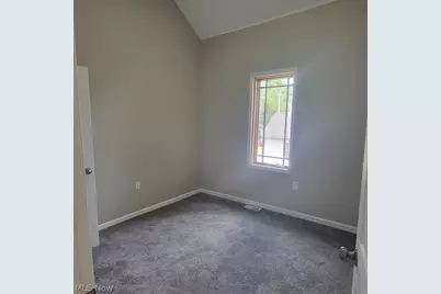 2663 W 28th Place, Loveland, OH 44113 - Photo 10
