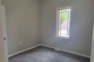 2663 W 28th Pl, Loveland, OH 44113 - Photo 10