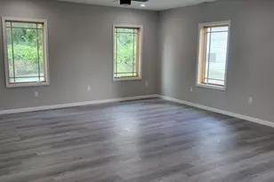 2663 W 28th Pl, Loveland, OH 44113 - Photo 2