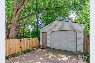 190 E Brookside Avenue, Akron, OH 44301 - Photo 4