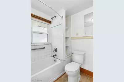 190 E Brookside Avenue, Akron, OH 44301 - Photo 24