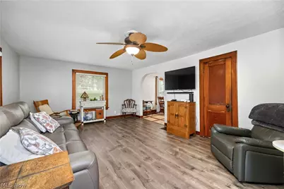 2462 Myersville Road, Uniontown, OH 44685 - Photo 6