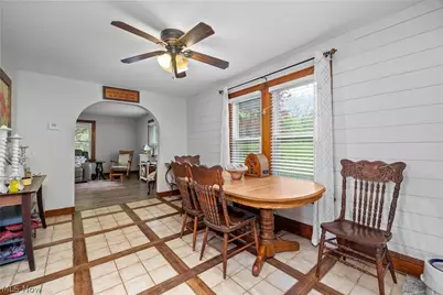 2462 Myersville Road, Uniontown, OH 44685 - Photo 12