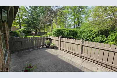 2708 Shakespeare Lane #2708, Avon, OH 44011 - Photo 4