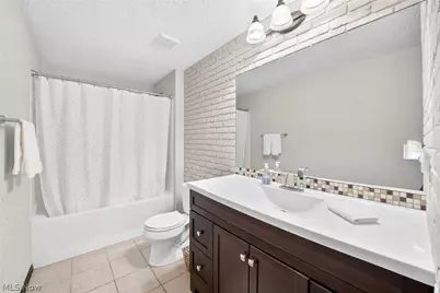 1724 Narragansett Boulevard, Lorain, OH 44053 - Photo 16