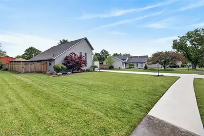 1724 Narragansett Boulevard, Lorain, OH 44053 - Photo 36