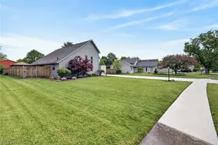 1724 Narragansett Blvd, Lorain, OH 44053 - Photo 36