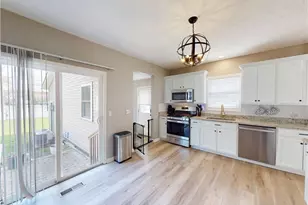 1461 Iroquois Ave, Mayfield Heights, OH 44124 - Photo 6
