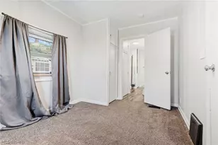 1646 Royal Ave NE, Canton, OH 44705 - Photo 8