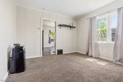 1646 Royal Avenue NE, Canton, OH 44705 - Photo 6