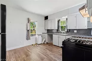 1646 Royal Ave NE, Canton, OH 44705 - Photo 12