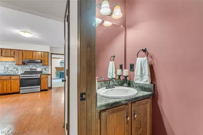 4320 E Sprague Road, Grandview Heights, OH 44147 - Photo 18
