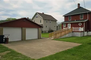 131 Sycamore St, Adena, OH 43901 - Photo 8