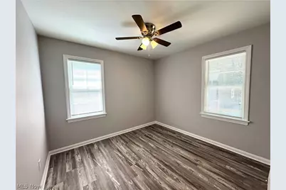 982 Quarry Drive, Cleveland Heights, OH 44121 - Photo 8