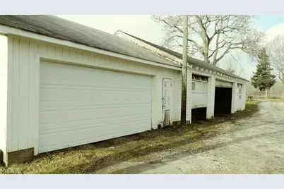 17199 Leggett Road, Montville, OH 44064 - Photo 26