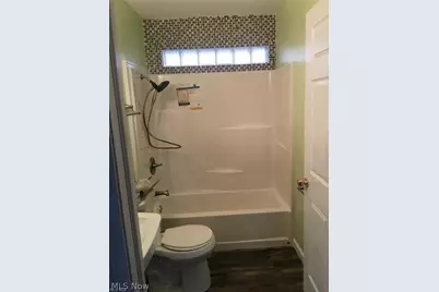 2443 Amberly Drive, Youngstown, OH 44511 - Photo 10