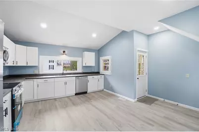 766 E Summit, Alliance, OH 44601 - Photo 8
