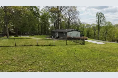 2065 W Buckhorn Drive, Millersburg, OH 44654 - Photo 6